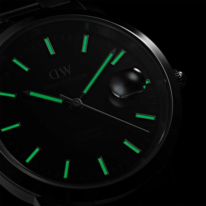 Actual product image Daniel Wellington Iconic Link Automatic (Analogue wristwatch, 40 mm)