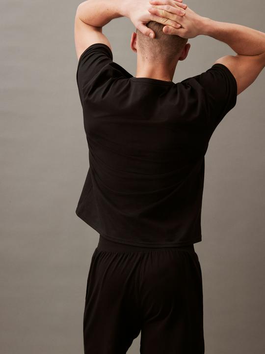 Produktbild Calvin Klein S/S Crew Neck (L)