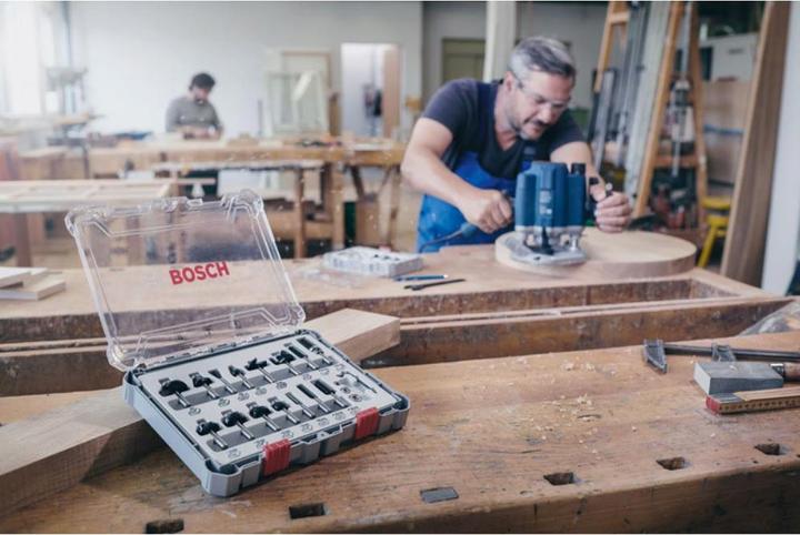 Produktbild Bosch Professional Zubehör 15-teiliges Fräser-Set, 8-mm-Schaft für Handfräsen