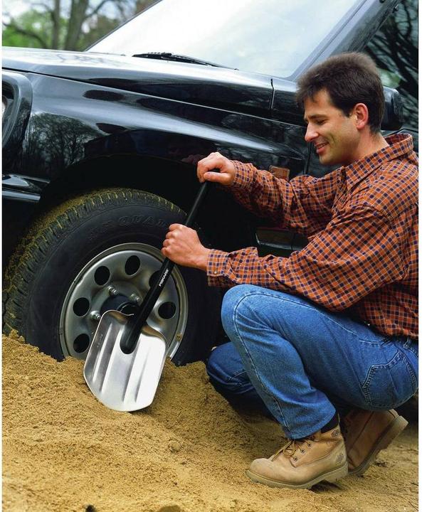 Actual product image Fiskars Shovel with footplate