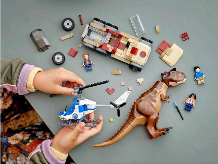 Immagine prodotto LEGO All'inseguimento del Carnotauro (76941, LEGO Jurassic World)