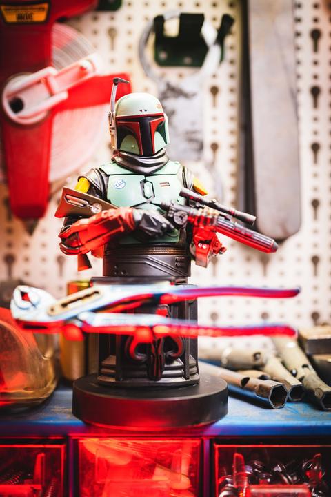 Actual product image Activision Cable Guy Star Wars Mandalorian : Boba Fett 20 cm (Xbox 360, Xbox One S, Xbox Series X, PC, Mac, Switch, PS4, PS5)
