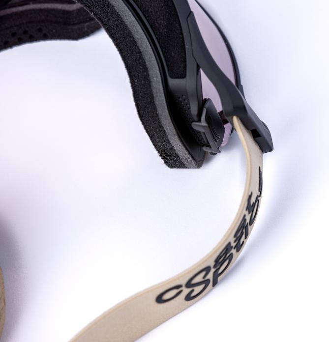 Actual product image Coast Optics Alta 2 Goggle schwarz, Band beige mit klarem Glas