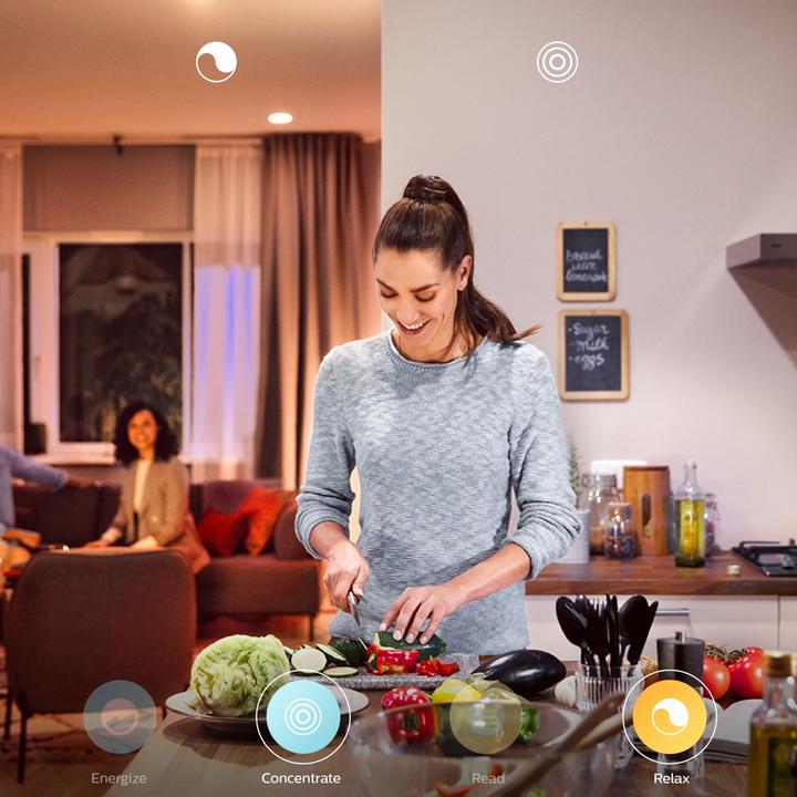 Produktbild Philips Hue White & Color Ambiance BT (E27, 6.50 W, 806 lm, 1 x, F)