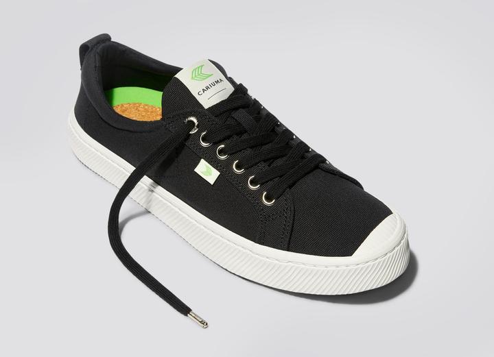 Actual product image Cariuma OCA Canvas (43)