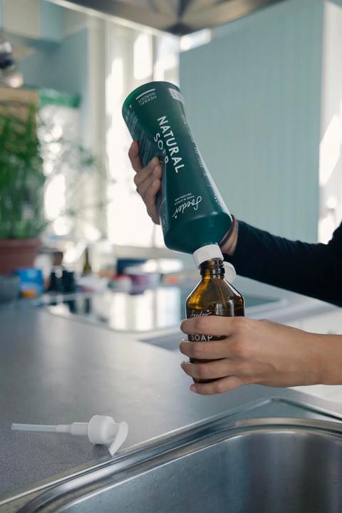 Produktbild Soeder* Naturseife Herbal Garden (Flüssigseife, Handseife Nachfüllpackung, 1000 ml)
