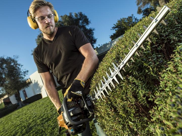 Actual product image McCulloch Gasoline hedge trimmer HT 5622 (Gasoline hedge trimmer)
