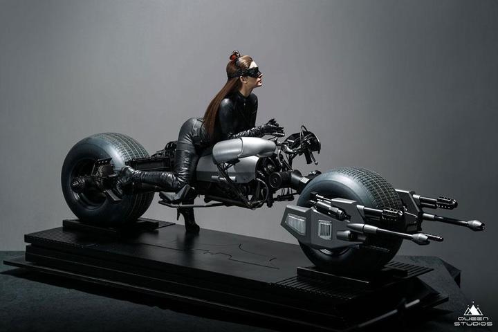 Immagine prodotto Queen Studios Statuetta 1/3 Catwoman di The Dark Knight Rises 108 cm
