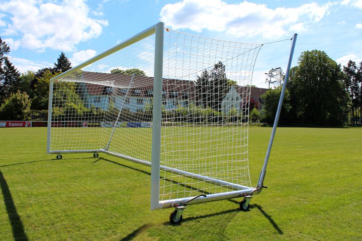 Actual product image Sport-Thieme Stadium large field goal 7,32x2,44m, White, free standing, with free net suspension and SimplyFix