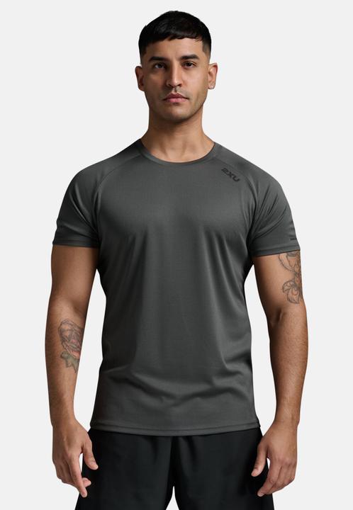 Actual product image 2XU Aero Tee (L)