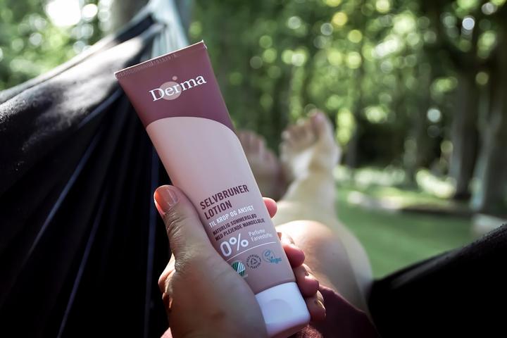 Actual product image Deroma Selftanning lotion 150 ml (Self-tanning towel, 150 ml)