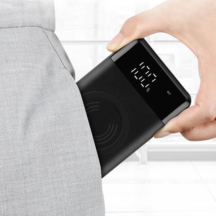 Actual product image Akashi ALTPB8000WIRL 2x USB + USB-C Port & QI Charger (10000 mAh)