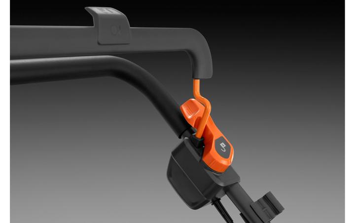 Actual product image Husqvarna Akku-Schneefräse ST 143i, Produkttyp: Akku-Schneefräse