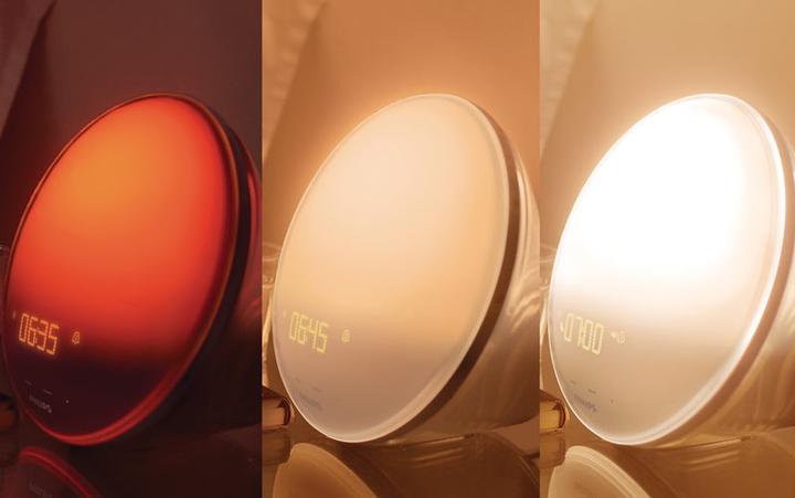 Image du produit Philips Eveil Lumière HF3550 avec station d'accueil pour iPhone