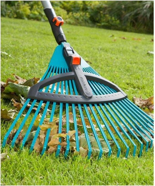 Actual product image Gardena Adjustable broom