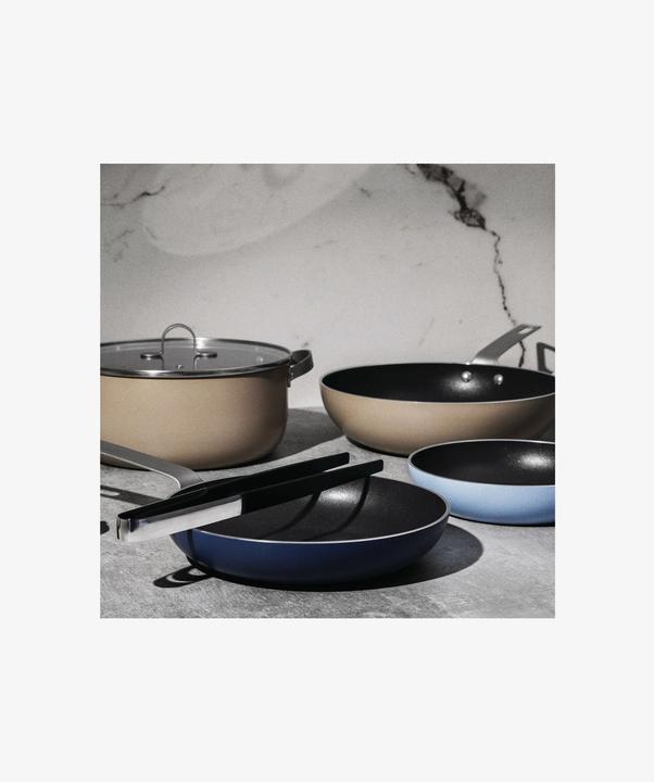 Immagine prodotto Alessi Tama pan (24 cm, Padella per friggere, Alluminio)