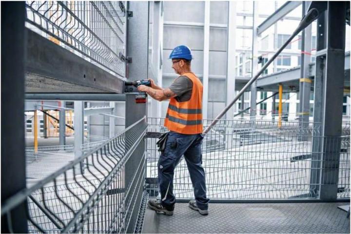 Produktbild Bosch Professional Akku-Drehschlagschrauber GDS 18V-1050 H, 2 Akku ProCORE18V 5.5Ah, Ladg., L-BOXX (Akkubetrieb)
