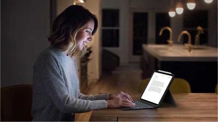 Actual product image Logitech Combo Touch (US, iPad Pro 12.9 2022 (6th Gen), iPad Pro 12.9 2021 (5th Gen))