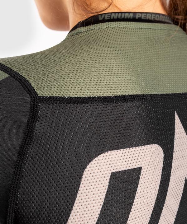 Immagine prodotto Venum ONE FC Impact Rashguard a maniche corte - da donna - Nero/Nero (M, L)