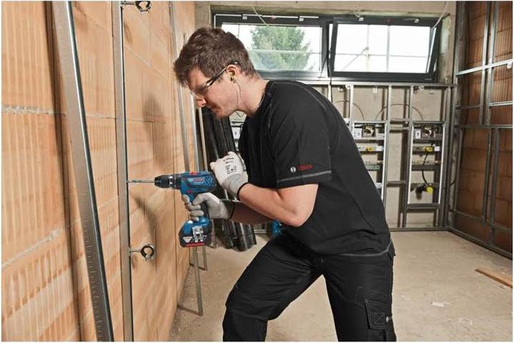 Actual product image Bosch Professional GSB 18V-60 C Professional (Rechargeable battery operated)