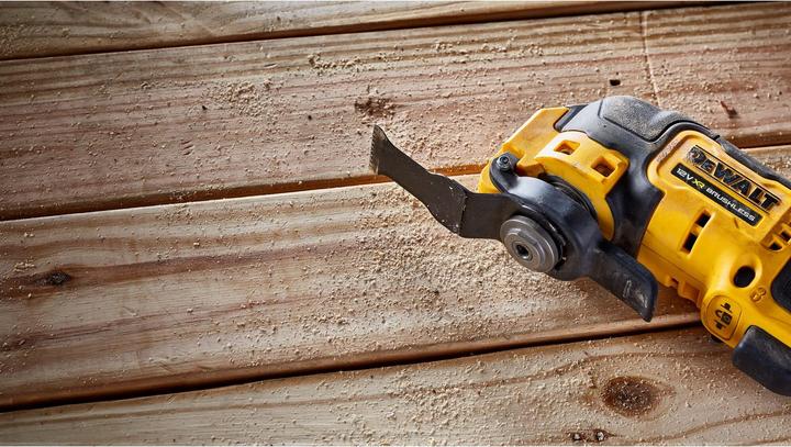 Actual product image DeWalt 12 Volt oscillating cordless multitool basic version DCS353NTXJ