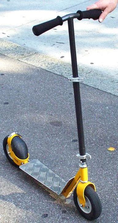 Actual product image Shimano Buddy Scooter Trottinett 8"