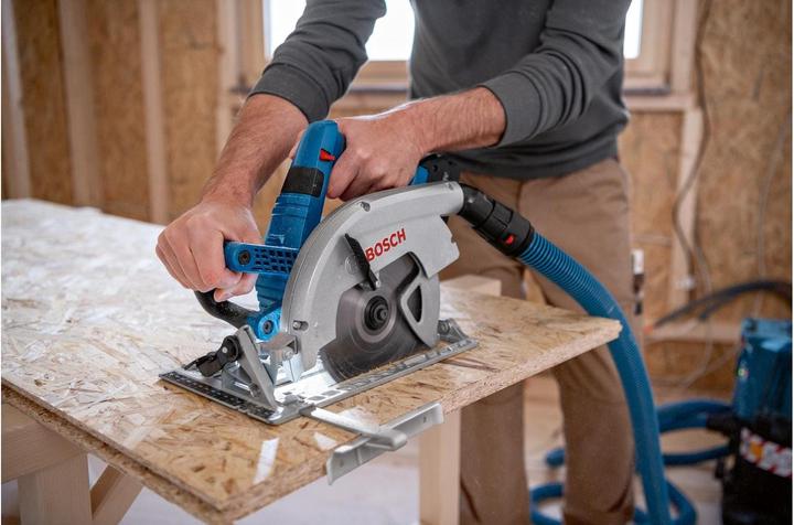 Produktbild Bosch Professional GKS 18V-70 L (2xPC5.5Ah. L)
