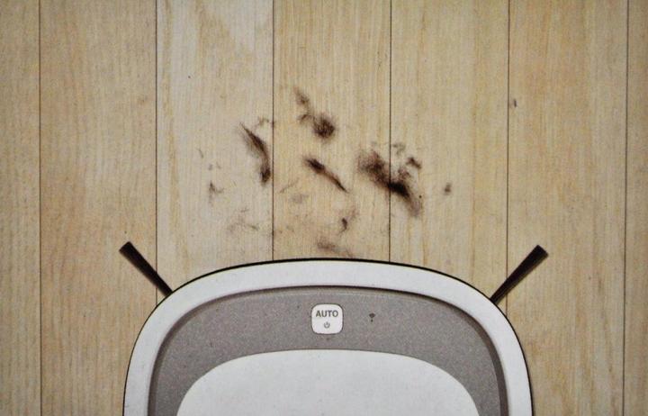 Actual product image Ecovacs Deebot SLIM 2 (Robot vacuum)