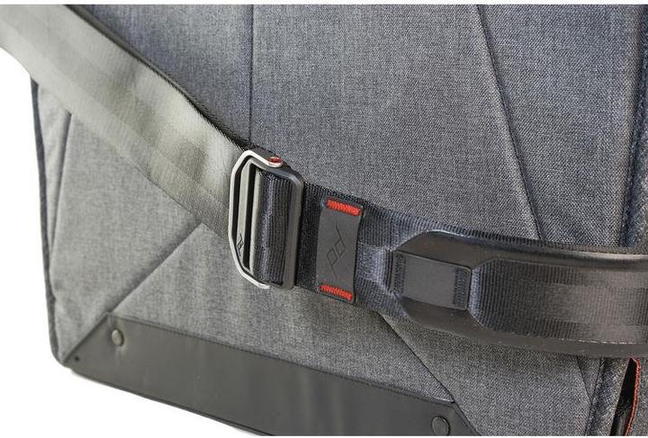 Produktbild Peak Design Everyday Messenger 15" Charcoal (Kamera Schultertasche)