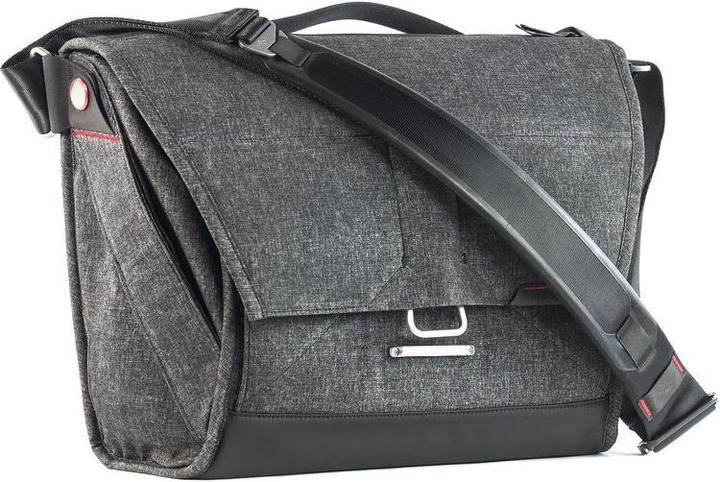 Produktbild Peak Design Everyday Messenger 13" Charcoal (Kamera Schultertasche)