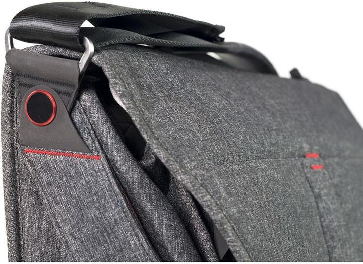 Produktbild Peak Design Everyday Messenger 13" Charcoal (Kamera Schultertasche)