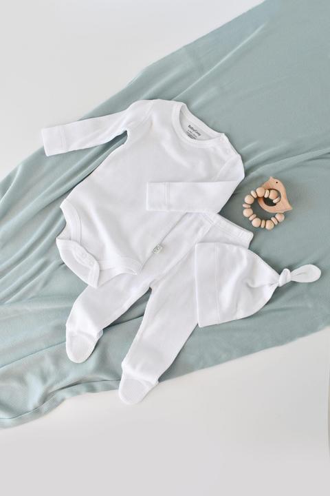 BabyCosy Set. Strickhose mit Fuss. Body langarm. Mütze