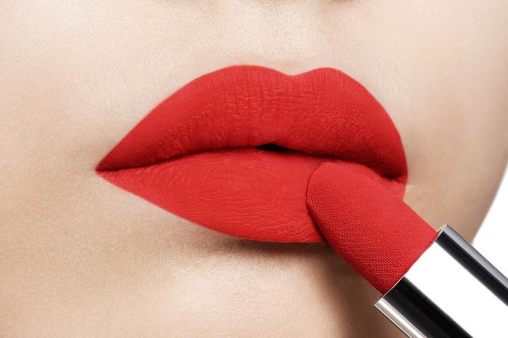 Actual product image Dior Rouge New Velvet refill 999 Int24 (999)