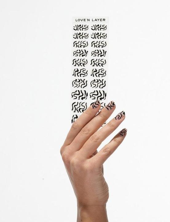 Produktbild Love'n Layer - Sweet Swirl Night black (Gel-Effekt Nagellack)