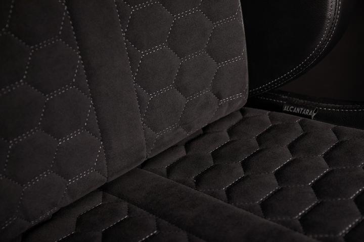 Produktbild Joule Performance Stealth Alcantara