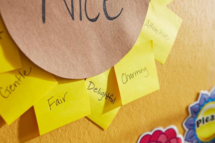 Actual product image Post-it Z-Notes Dispenser (76 x 76 mm)