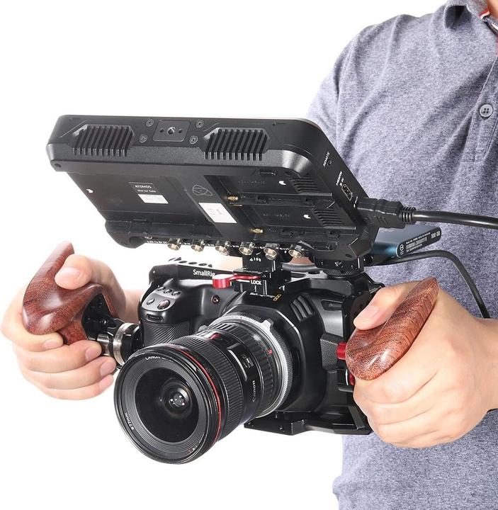 Image du produit SmallRig Poignée en bois du côté gauche avec la rosette d'arrivée (Poignée)