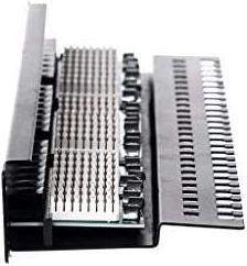 Produktbild Netrack 104-01 patch panel 19 24-jungtys cat. 5e UTP, with shelf (U/UTP, CAT5e, 0.05 m)