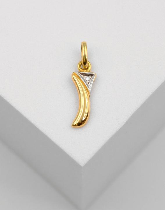 Actual product image Muau Letter (750/18 K Yellow gold)