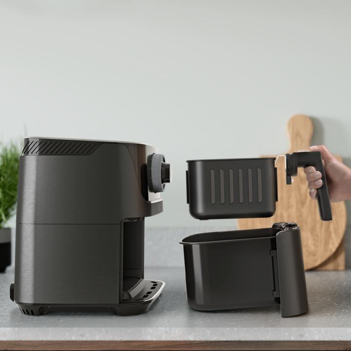 Actual product image Electrolux E5AF1-4GB fryer Single Stand-alone Hot air fryer Black