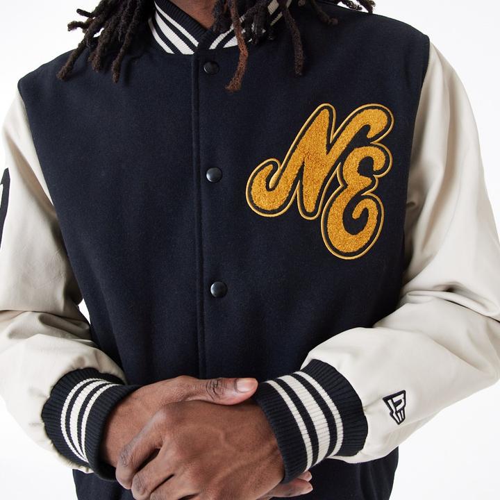 Produktbild New Era Varsity College Jacke - BRAND PATCHES - S (S)