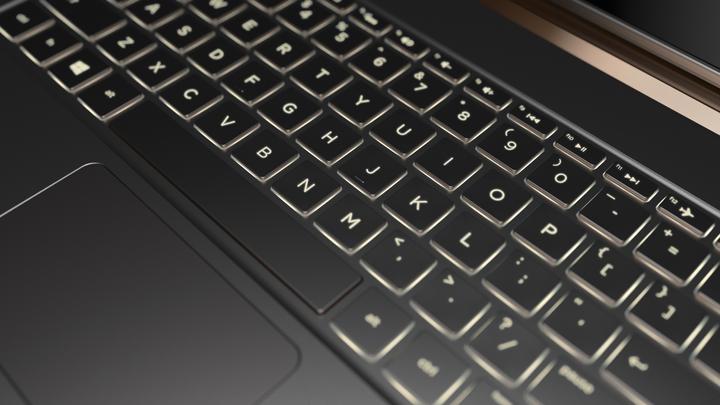 Produktbild HP Spectre 13-v160nz (13.30", Intel Core i5-7200U, 8 GB, 512 GB, CH)