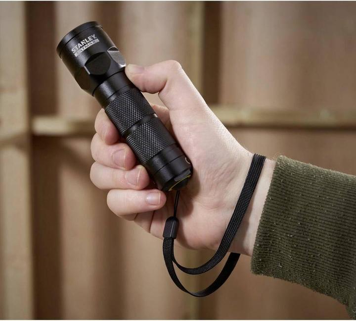 Actual product image Stanley FatMax Aluminium Flashlight 3AAA (22 cm, 120 lm)