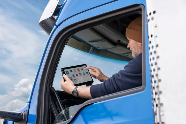 Actual product image Garmin Dezl LGV1010 MT-D EU (10.10")