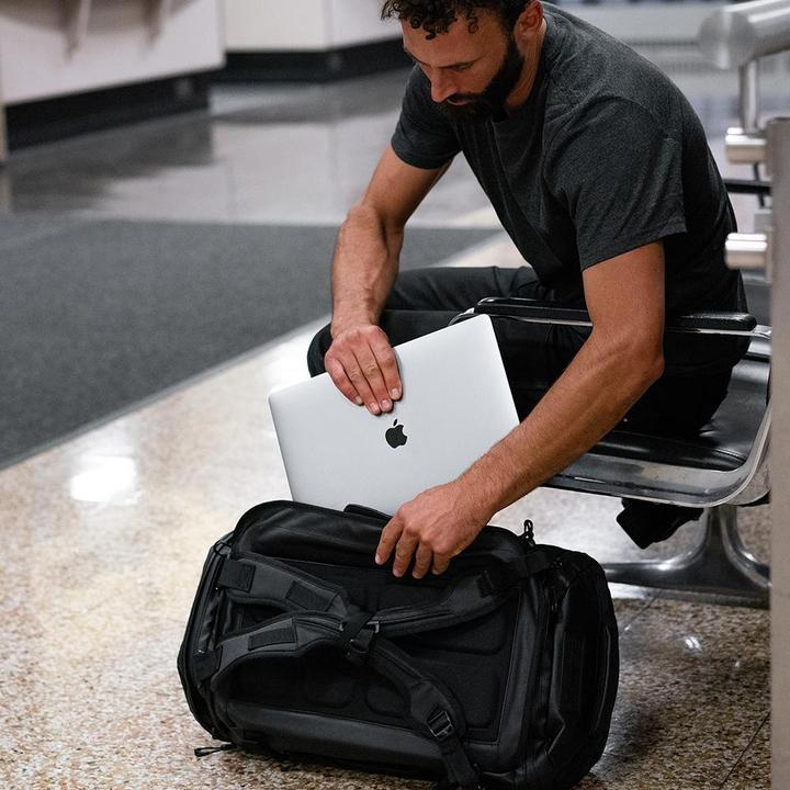 Actual product image Wandrd Hexad Carryall Duffel (40 l)