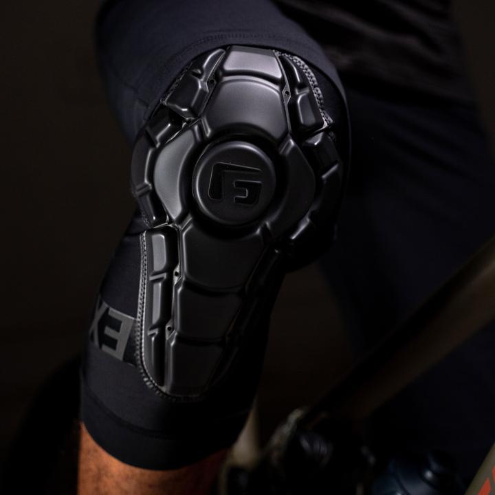 Produktbild G-Form Youth Pro-X3 Knee Guards (S, M, Knieschoner, Einzelstück)