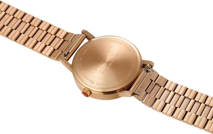 Actual product image Mondaine Classic (Analogue wristwatch, 40 mm)