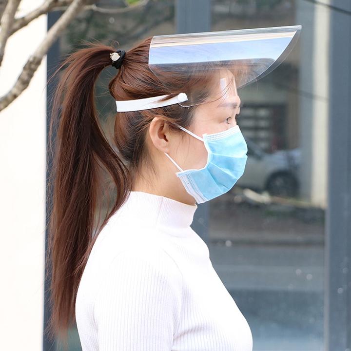 Actual product image cyoo Face Mask Transparent Clear (1 x)