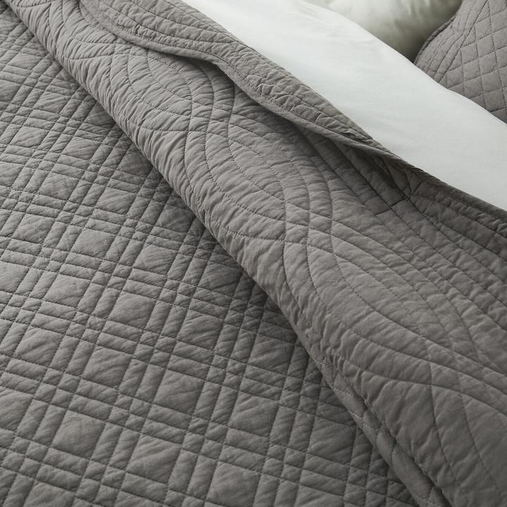 Actual product image La Redoute Interieurs Scenario Boutis (250 x 250 cm)