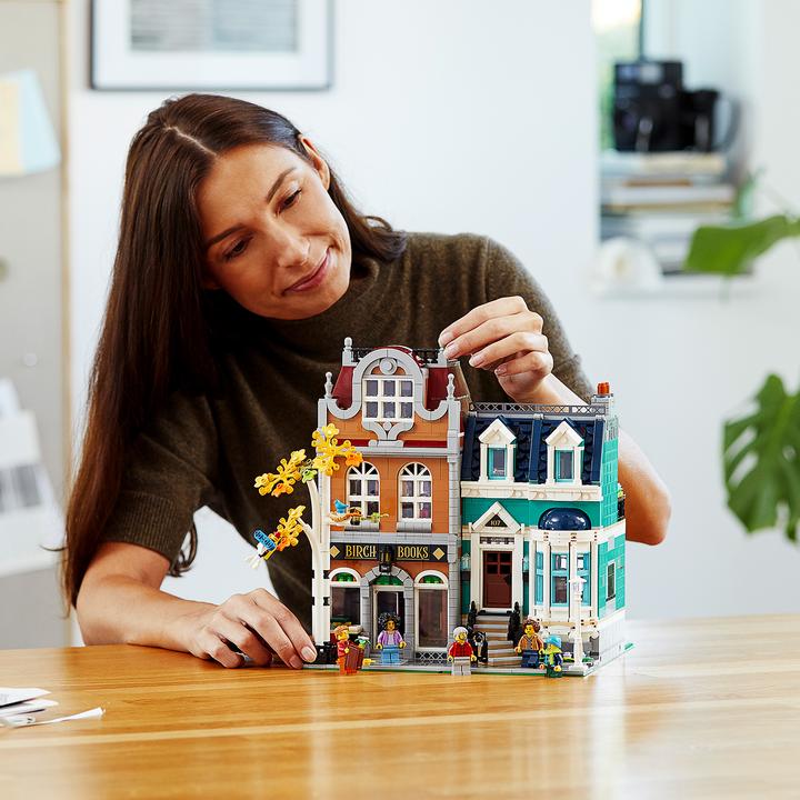 Produktbild LEGO Buchhandlung (10270, LEGO Creator Expert, LEGO Seltene Sets)